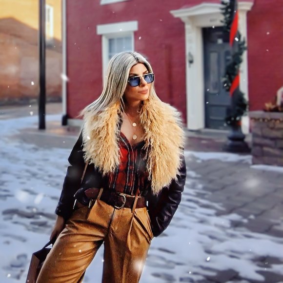 Meet your Posher, Totes - Picture 3 of 6